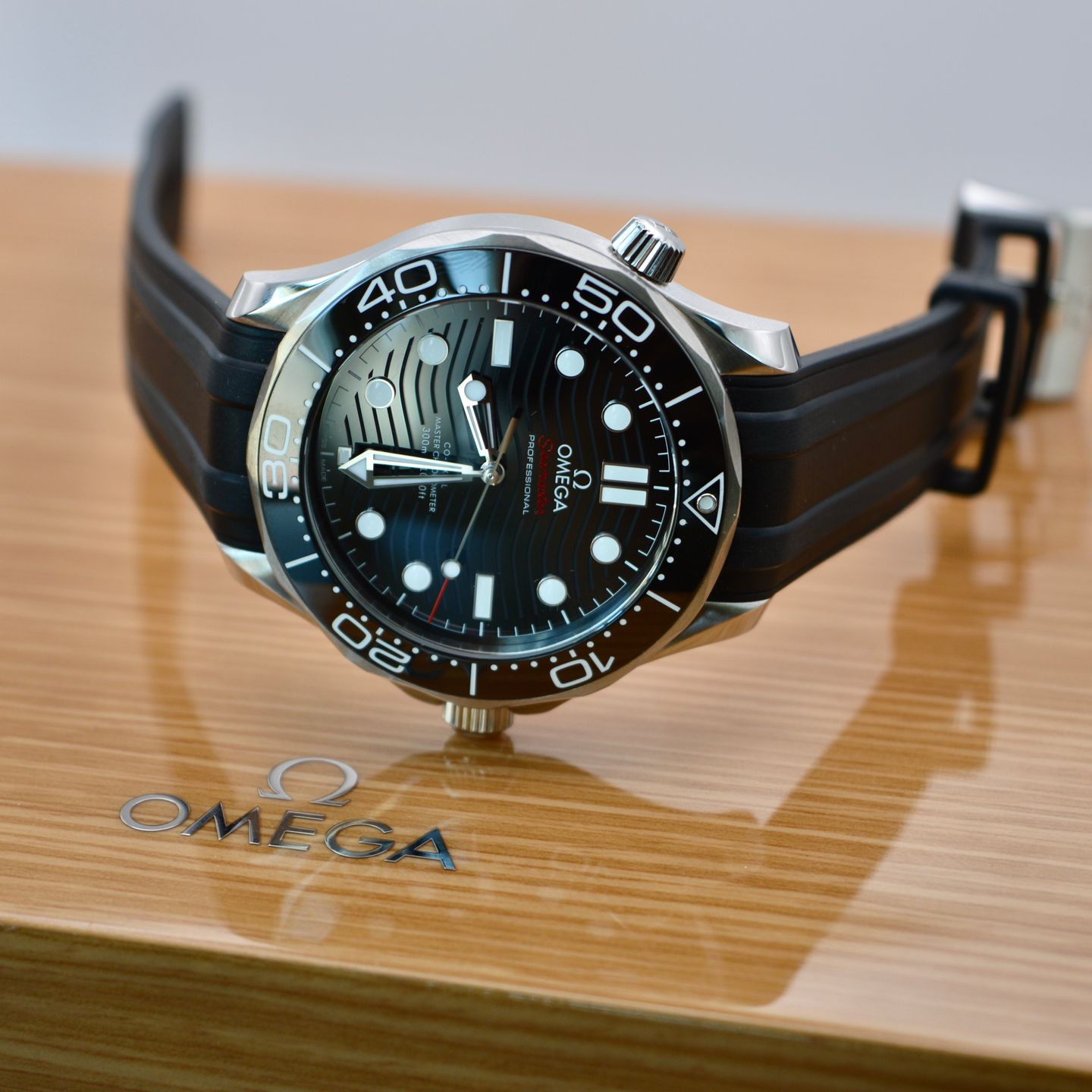 Omega Seamaster Diver 300 M 21032422001001 (2023) - Black dial 42 mm Ceramic case (1/6)